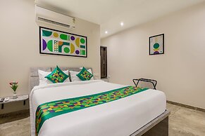 Treebo Iraa, 5 Minutes From Railway Station