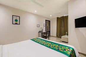 Treebo Iraa, 5 Minutes From Railway Station