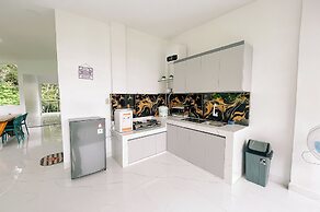 Simangande View & Resto by Staigo