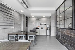 Siricoast House
