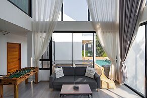 8 Valley KhaoYai