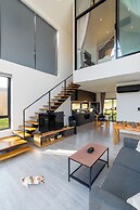 8 Valley KhaoYai