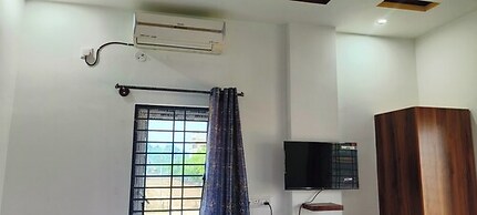 PPH Living Jai Maruthi Boarding&Lodging