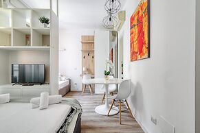 Modern Studios near the City Centre
