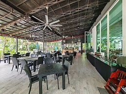 Mountain & Lake Views' Suite Cycas