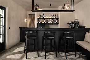 Abella Suites Embonas