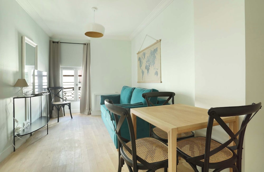 Apartment Center of Paris