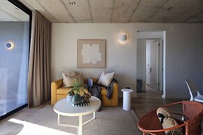 THREE43 on B - Fluent Serviced Apartments