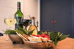 THREE43 on B - Fluent Serviced Apartments