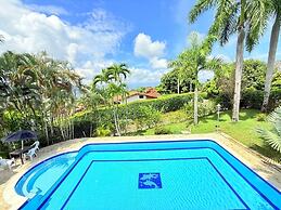 Paradise in San Jeronimo With Air Conditioning and Pool