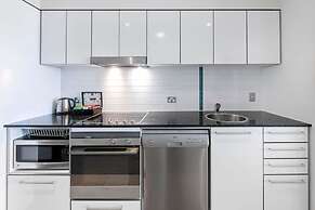 Sierra Broadbeach - Ocean View Apartment