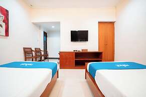 Rehat at Hotel 10 Buah Batu