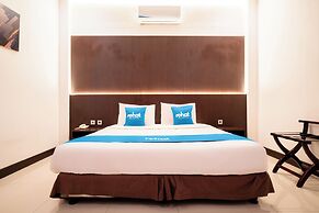 Rehat at Hotel 10 Buah Batu