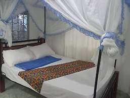 Naap Hotel & Guest House