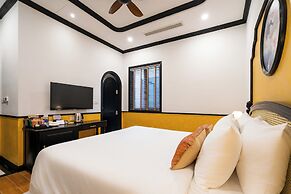 Yzistel Hoi An