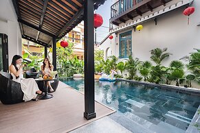 Yzistel Hoi An
