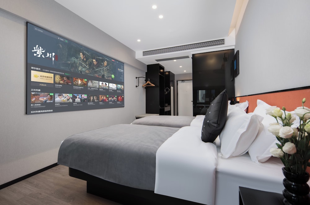 LIAHOTEL
