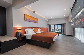 LIAHOTEL