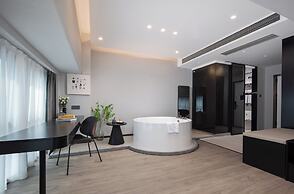 LIAHOTEL