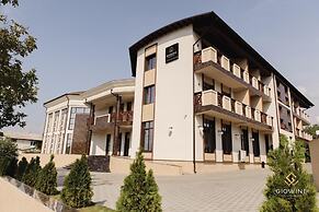 GIOWINE Hotel&Restaurant