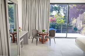 Coral Reef Villas