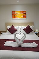 OASIS SUITES