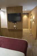 OASIS SUITES