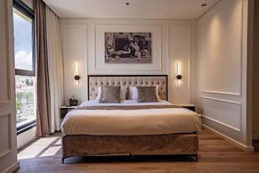 Levant Hotel