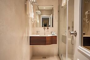 Levant Hotel