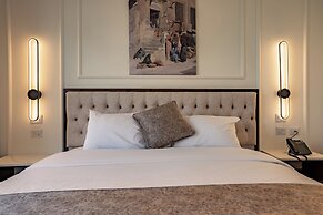 Levant Hotel