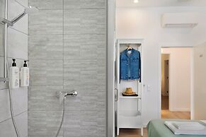 Faro DAZ House by Get Your Stay