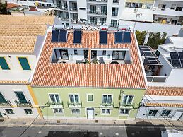 Roots Apartments