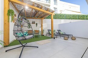 Roots Apartments