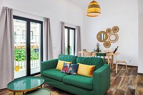 Roots Apartments