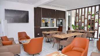 Bi Hotel SARL