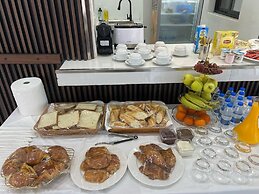 Bi Hotel SARL