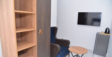 Bi Hotel SARL