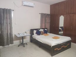 AKSHATHA HOME STAY