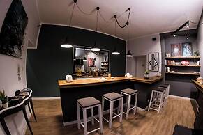 Balate maqueda bnb