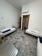 Backpacker Naples