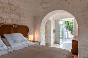TD Trulli Vittoriani Charme and Pure Nature w Pool