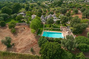 TD Trulli Vittoriani Charme and Pure Nature w Pool