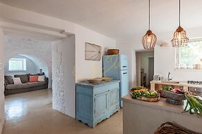 TD Trulli Vittoriani Charme and Pure Nature w Pool