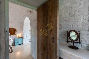 TD Trulli Vittoriani Charme and Pure Nature w Pool