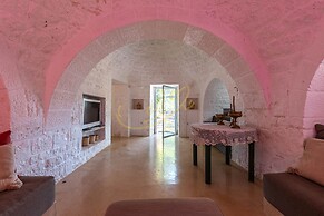 TD Trulli Vittoriani Charme and Pure Nature w Pool