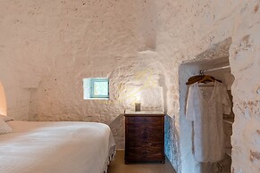 TD Trulli Vittoriani Charme and Pure Nature w Pool
