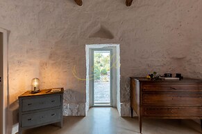TD Trulli Vittoriani Charme and Pure Nature w Pool