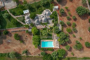 TD Trulli Vittoriani Charme and Pure Nature w Pool