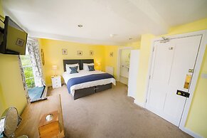 Radcliffe Guest House