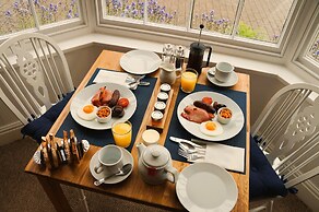 Radcliffe Guest House